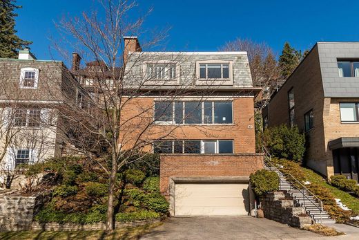 Detached House in Westmount, City of Montréal