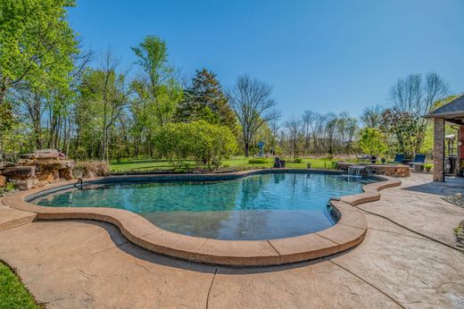 Detached House in Bentonville, Benton County