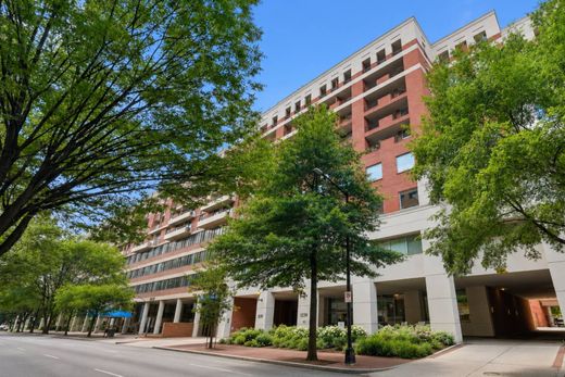 Apartment in Washington, Washington County