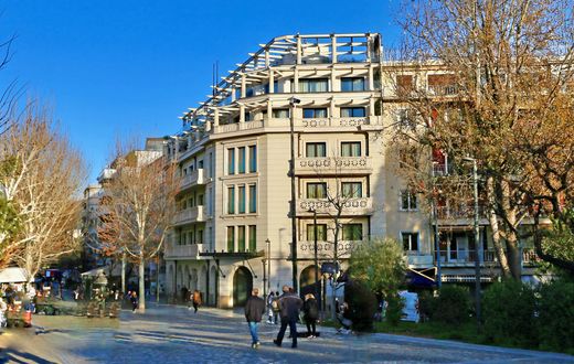 Maison de luxe à Athènes, Nomarchía Athínas