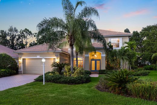 Luxury home in Lakewood Ranch, Manatee County