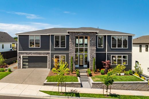 Luxury home for sale in Washougal