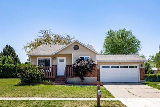 Detached House in Roy, Weber County