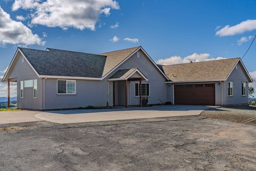 Yarɪ müstakil ev Mountain Ranch, Calaveras County