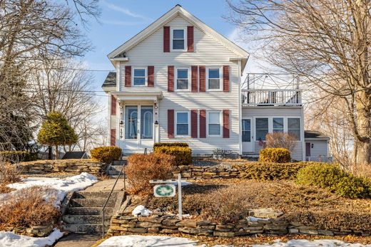 Apartment in Lowell, Middlesex County