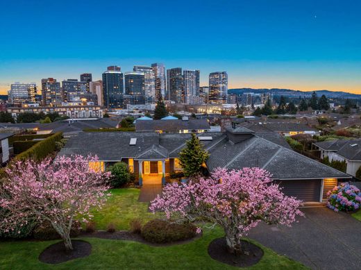 Luxury home in Bellevue, King County