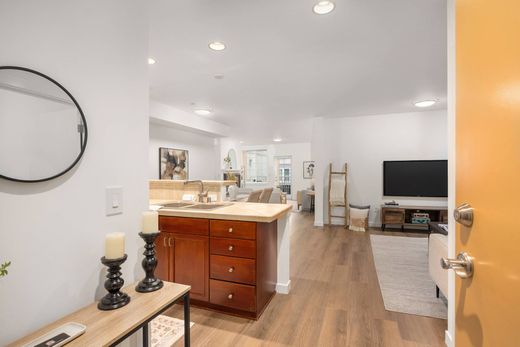 아파트 / Bellevue, King County