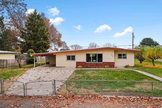 Detached House in Kennewick, Benton County