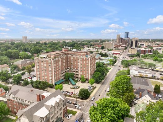 Luxury home in Lexington, Fayette County
