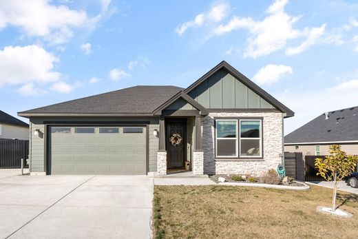 Dom jednorodzinny w West Richland, Benton County