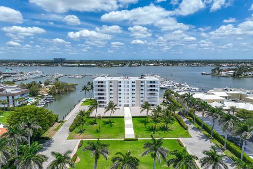 Apartment in Naples, Collier County