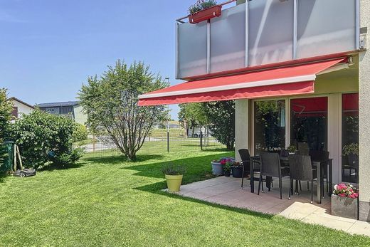 아파트 / Dompierre, Broye District