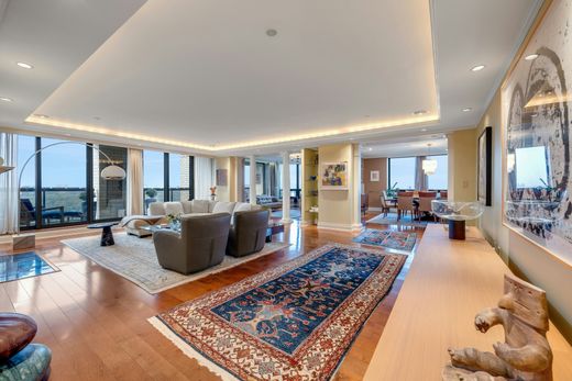 Apartment in Fort Lee, Bergen County