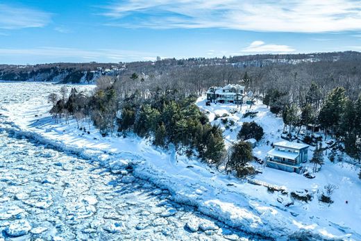 Detached House in Lévis, Chaudière-Appalaches