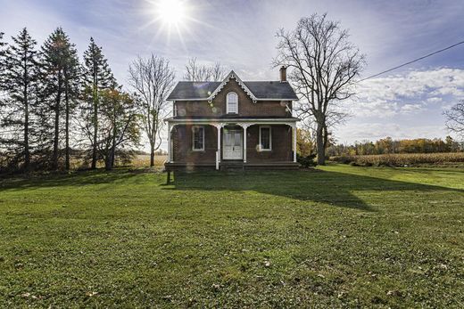 Detached House in Ancaster, Regional Municipality of Niagara