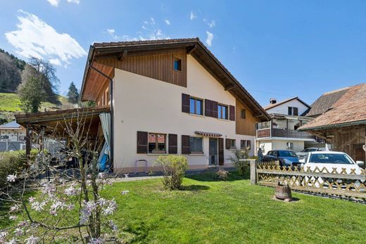 Müstakil ev Enney, Gruyère District