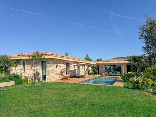 Casa Unifamiliare a Aix-en-Provence, Bocche del Rodano