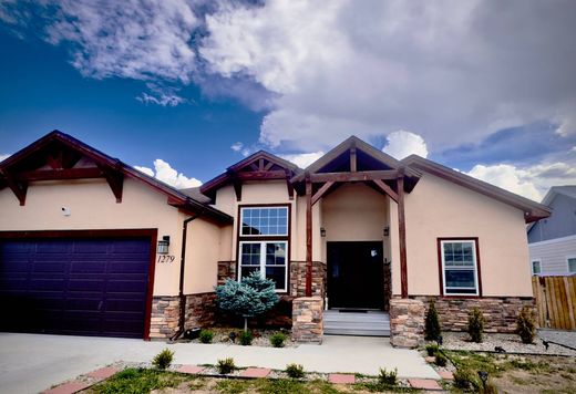 منزل ﻓﻲ Rifle, Garfield County