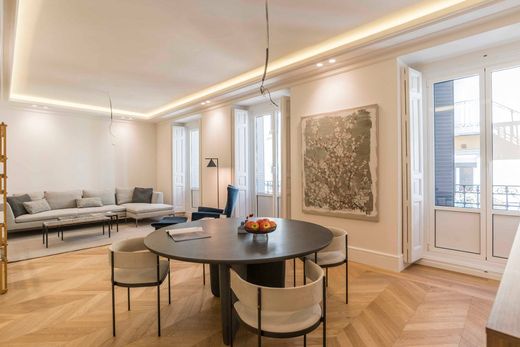Apartment / Etagenwohnung in Madrid, Provinz Madrid