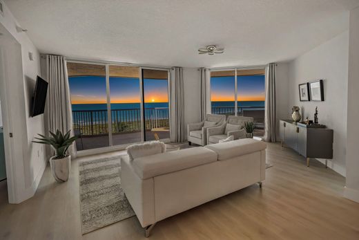 Apartment in Hutchinson Island South, Saint Lucie County