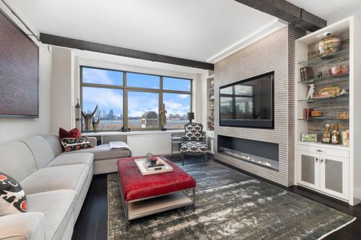 ニューヨーク, ニューヨーク州のアパートメント