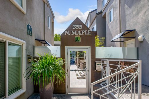 Apartment in Burbank, Los Angeles County