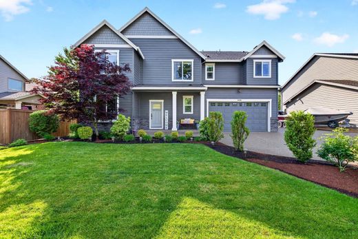 Luxury home in Oregon City, Clackamas County