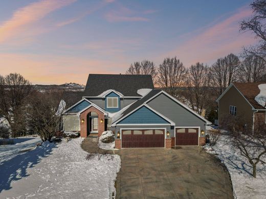 Detached House in Lakeville, Dakota County