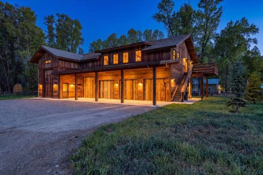 Luxury home in Wilson, Teton County