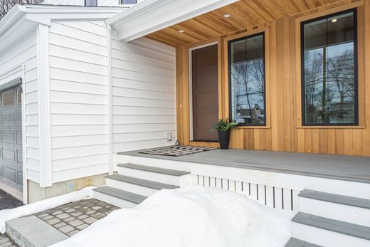 Luxury home in Natick, Middlesex County