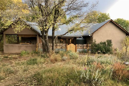 Detached House in Dixon, Rio Arriba County