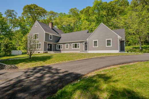 Luxury home in Lyme Station, New London County