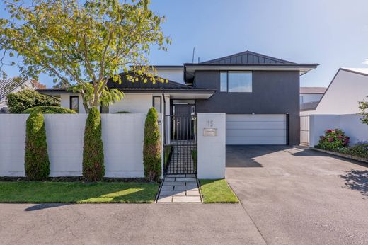 Detached House in Christchurch, Christchurch City
