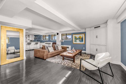Luxury home for sale in Brooklyn