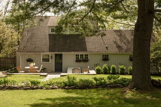 Luxury home in Millbrook, Dutchess County
