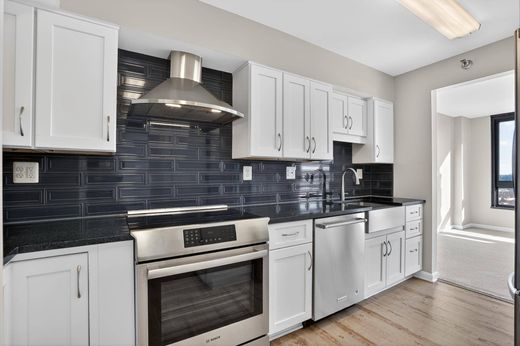 Квартира, Маклин, Fairfax County