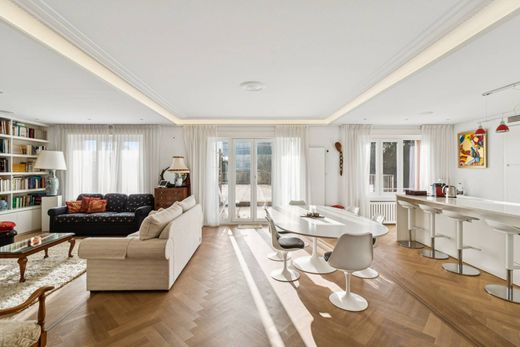 Apartment / Etagenwohnung in Lausanne, Kanton Waadt