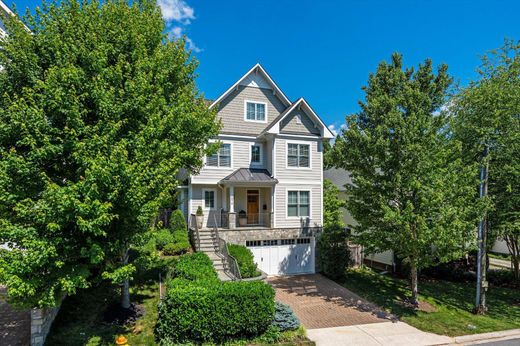 Detached House in Arlington, Arlington County