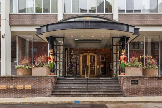 Apartment in Chicago, Cook County