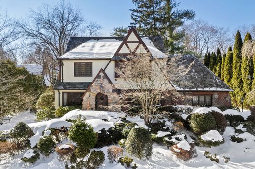 Detached House in Scarsdale, Westchester County