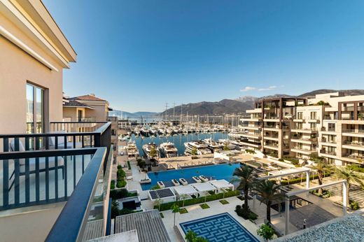 Appartamento a Teodo, Tivat