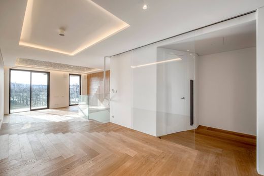 Daire Prag, Hlavní město Praha