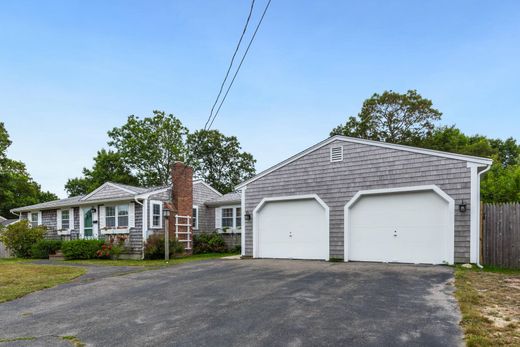 Einfamilienhaus in West Yarmouth, Barnstable County