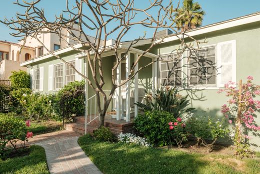 Detached House for sale in West Hollywood