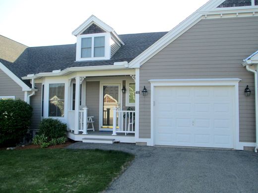 Townhouse in Hudson, Middlesex County