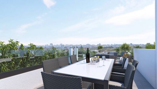 Larnaca, Eparchía Lárnakasのアパートメント