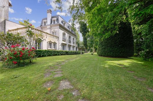 Casa Unifamiliare a Neuilly-Plaisance, Seine-Saint-Denis