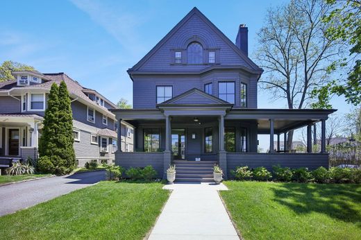 Apartment in Montclair, Essex County