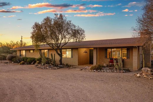 Cave Creek, Maricopa Countyの一戸建て住宅