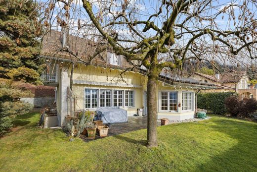 Detached House in Blonay, Riviera-Pays-d'Enhaut District